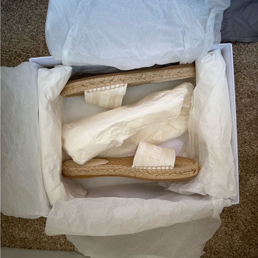 Dior Women's Cream Espadrille Slides - Picture 5 of 10